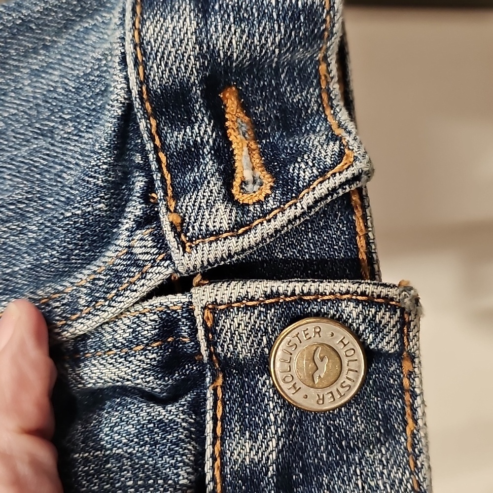 Hollister Distressed Blue Denim Jacket - Picture 8 of 9